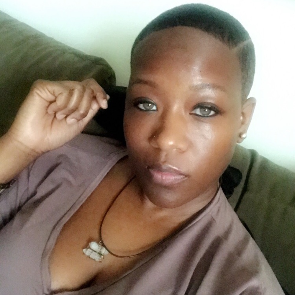 Meet your Posher, Nytia